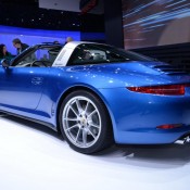 Porsche 911 Targa NAIAS 5 175x175 at Porsche 911 Targa Roof Operation Seems Needlessly Complicated