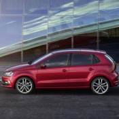 VW Polo Facelift 3 175x175 at VW Polo Facelift Unveiled with New Engines and Features