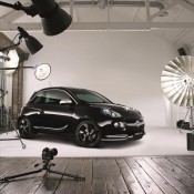 Vauxhall Adam Black and White 1 175x175 at Vauxhall Adam Black and White Edition Announced