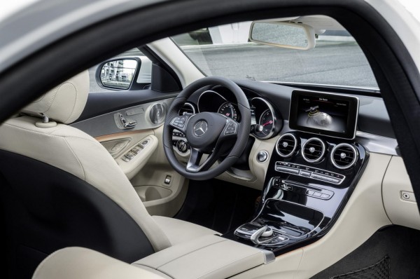 2015 mercedes c class 3 600x398 at 2015 Mercedes C Class: UK Pricing and Specs