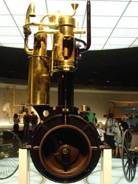 Daimler Maybach Grandfather Clock Engine 450x600 at Maybach is Gone. What’s Left Behind?