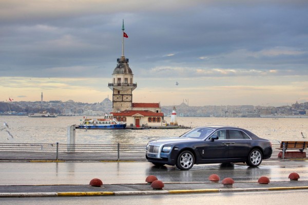 Rolls Royce Istanbul 2 600x400 at Rolls Royce Istanbul Showroom Opens for Business