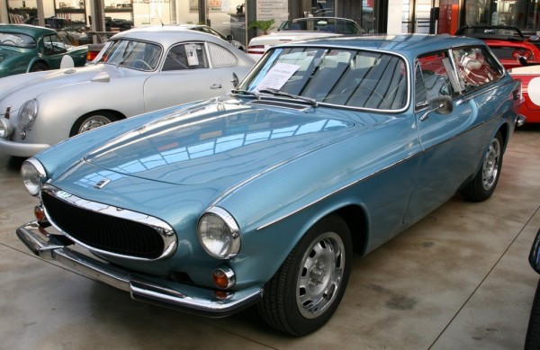 Volvo P1800 ES – Snow Whites Coffin 600x389 at Most Famous Car Nicknames in History