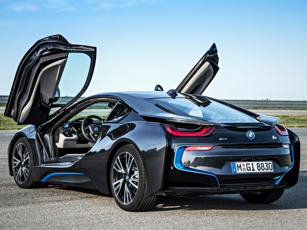 2014 BMW i8 Official 2 600x450 at 2014 BMW i8 Final Specs: 360 hp and 135 mpg 