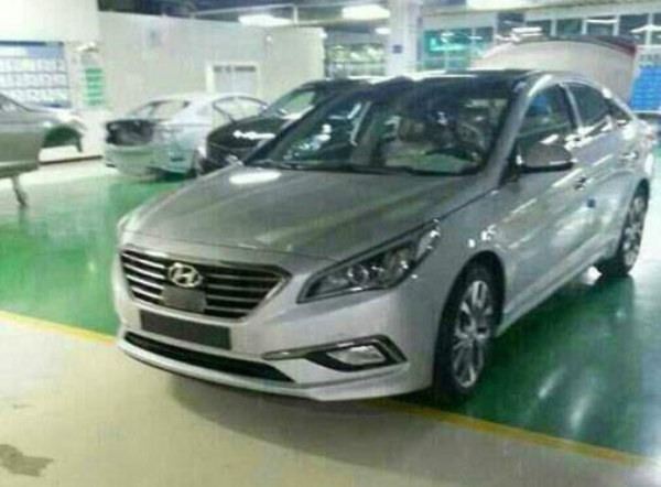 2015 Hyundai Sonata scooped 2 at First Look: 2015 Hyundai Sonata