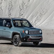 2015 Jeep Renegade Leak 1 175x175 at First Look: 2015 Jeep Renegade 