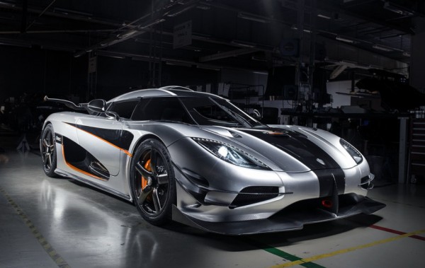 koenigsegg one 1 inside 1 600x379 at DRIVE Takes a Closer Look at Koenigsegg One:1