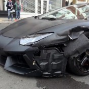 wrecked Aventador 1 175x175 at Lamborghini Aventador Loses None of Its Charm After Crash!