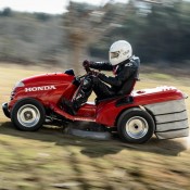 Honda Mean Mower 1 175x175 at Honda Mean Mower Is Officially the World’s Fastest Lawnmower