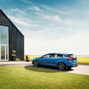 Volvo V60 Plug in Hybrid R Design 1 175x175 at Volvo V60 Plug in Hybrid R Design Announced (UK)