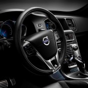 Volvo V60 Plug in Hybrid R Design 6 175x175 at Volvo V60 Plug in Hybrid R Design Announced (UK)