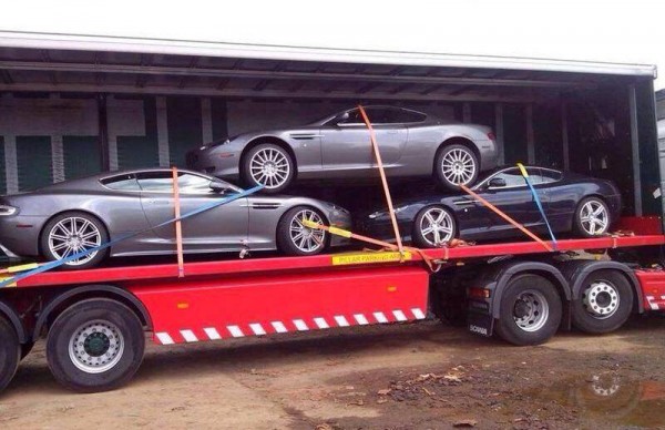 aston martin transporter 600x388 at Dude! This Is NOT How You Transport Aston Martins