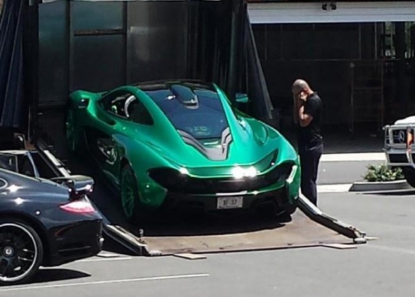 green p1 600x430 at Green McLaren P1 with Green Wheels Spotted in U.S.