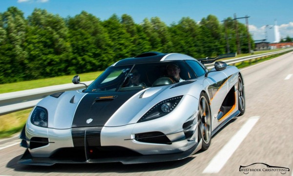 Koenigsegg One 1 spot 1 600x362 at Koenigsegg One:1 Spotted on the Road