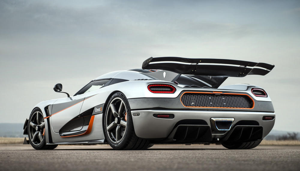 koenigsegg one 1 shmee at Shmee150 Gets to Grips with Koenigsegg One:1