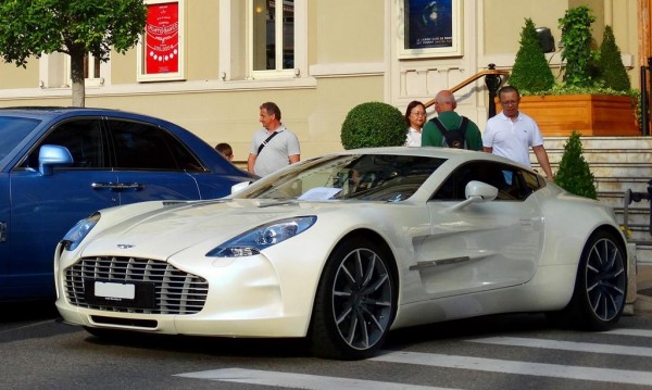 one77 monaco 4 600x359 at White Aston Martin One 77 Spotted in Monaco