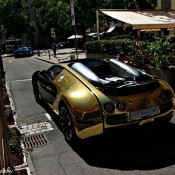 Black and Gold Bugatti Veyron 4 175x175 at Golden Bugatti Veyron Spotted in Geneva