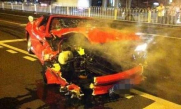 Superamerica crash 1 600x363 at Rare Ferrari 575M Superamerica Destroyed in China