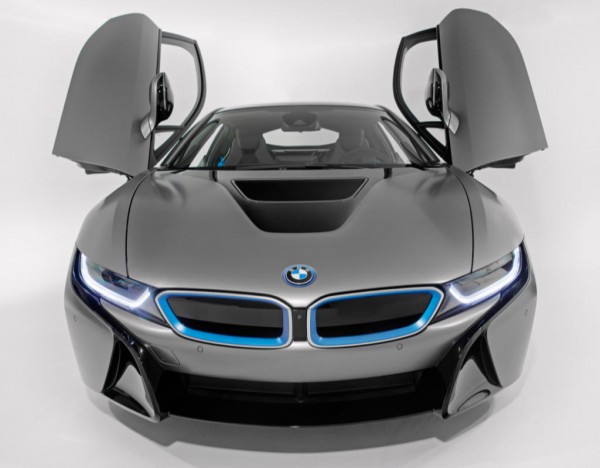  at BMW i8 Tested on Road and Track