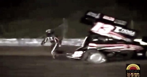 steward ward crash 600x316 at Tony Stewart Kills Kevin Ward in Bizarre Sprint Car Accident (Graphic Footage)