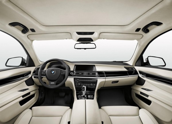 BMW 7 Series Final Edition 2 600x433 at BMW 7 Series Final Edition Announced