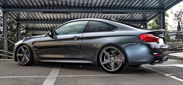 BMW M4 mit mbDESIGN 0 0 600x280 at Fancy: BMW M4 with mbDESIGN Wheels