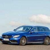 C63 AMG 5 175x175 at New Mercedes C63 AMG Official Pictures and Details