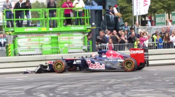 verstappen crash 600x333 at 16 Year Old Max Verstappen Crashed F1 Car Showing Off!