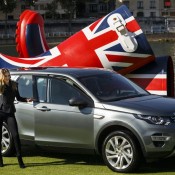 Land Rover Discovery Sport debut 1 175x175 at Land Rover Discovery Sport Makes Memorable Paris Debut