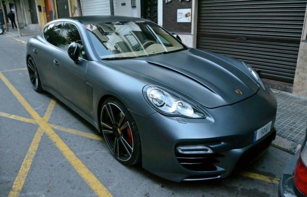 caractere panamera 0 600x384 at Caractere Exclusive Porsche Panamera Spotted on the Road