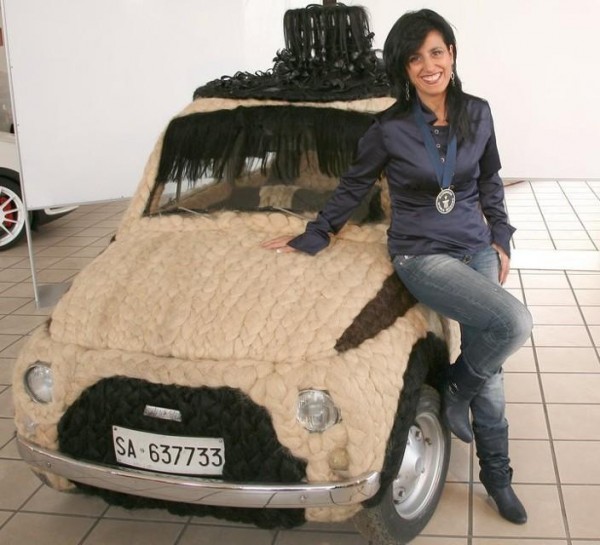 hairy 500 0 600x545 at Disgusting: Fiat 500 Covered in Human Hair!