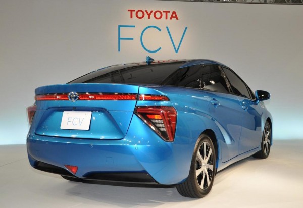Toyota Mirai 2 600x412 at Official: Toyota Mirai Fuel Cell Vehicle