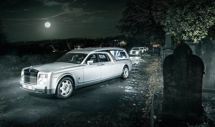 phantom hearse 0 at Rolls Royce Phantom Hearse for a Deluxe Halloween!