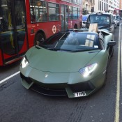 Matte Green Aventador 4 175x175 at Londoner Uses Matte Green Aventador as Delivery Car!