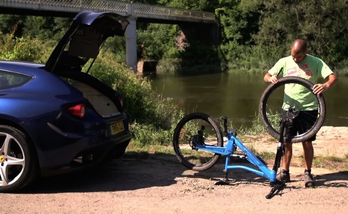 chris harris ferrari ff at Chris Harris Delivers His Verdict on Ferrari FF