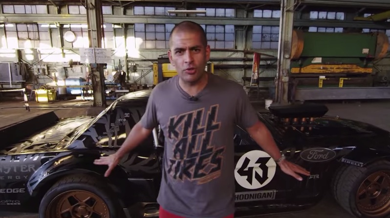 hoonicorn rtr at Chris Harris Checks Out Hoonicorn RTR