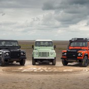 Land Rover Defender Sand SE 1 175x175 at Land Rover Defender Sand Drawing Marks the End of an Era
