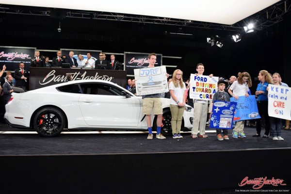 gt350r 600x400 at Cars for Charity: Corvette Z06 Raises $800K, Shelby GT350R Nets $1M