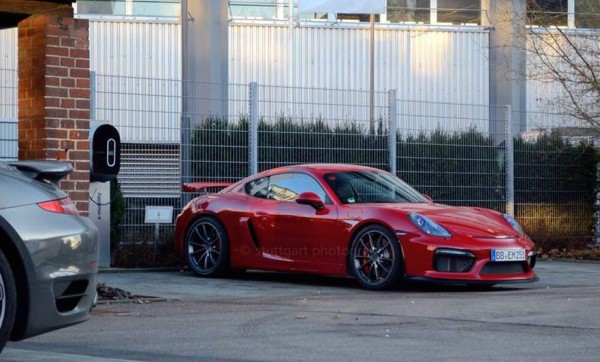 cayman gt4 live 600x362 at Porsche Cayman GT4 Spotted in the Wild