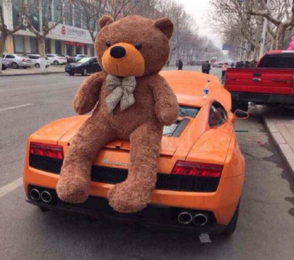 lambo teddy bear 1 600x531 at Teddy Bear on Lamborghini Has Become a Trend!