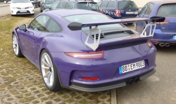 Purple Porsche 991 GT3 RS 1 600x356 at Purple Porsche 991 GT3 RS Spotted on the Road