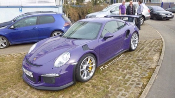 Purple Porsche 991 GT3 RS 2 600x337 at Purple Porsche 991 GT3 RS Spotted on the Road