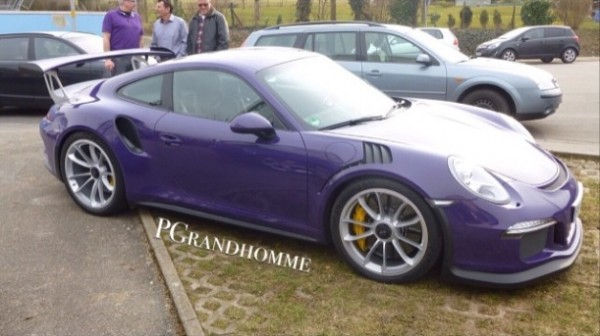 Purple Porsche 991 GT3 RS 3 600x336 at Purple Porsche 991 GT3 RS Spotted on the Road