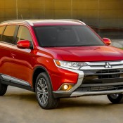 2016 Mitsubishi Outlander 3 175x175 2016 Mitsubishi Outlander 3 175x175 at 2016 Mitsubishi Outlander Unveiled at NYIAS