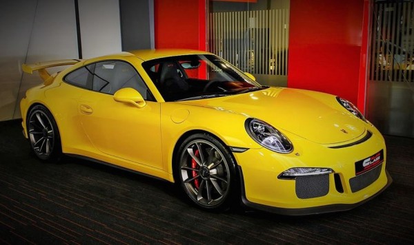 Racing Yellow Porsche 991 GT3 0 600x356 at Racing Yellow Porsche 991 GT3 Spotted for Sale