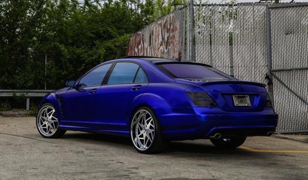 foargiato s class 00 600x350 at This Is Probably The Weirdest Mercedes S Class Ever!