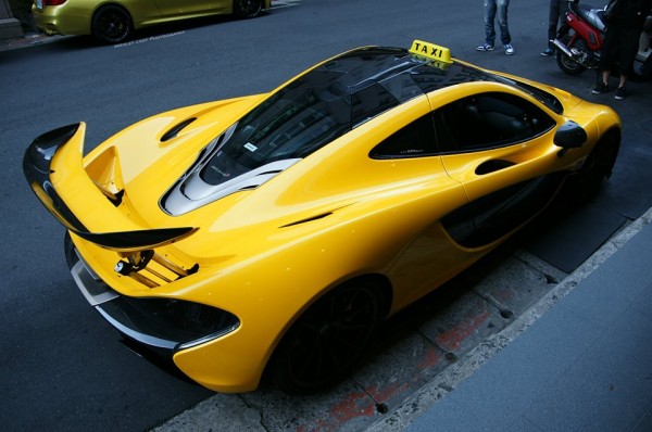 McLaren P1 Taxi 1 600x398 at Check Out the Worlds First McLaren P1 Taxi!