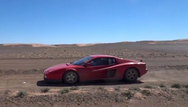 testarossa sahara 600x342 at 2000 Mile Sahara Adventure in a Ferrari Testarossa!