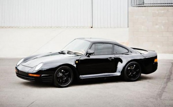 Blacked Out Porsche 959 600x371 at Fully Blacked Out Porsche 959 Hits the Auction Block