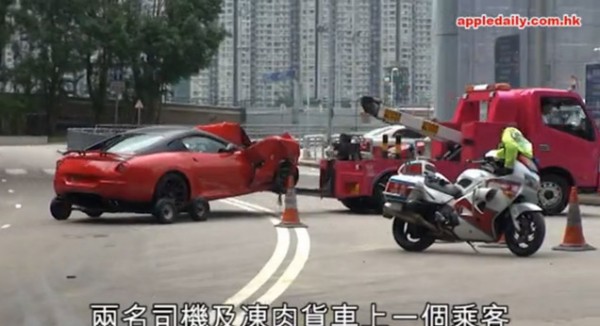 Ferrari 599 GTB Wrecked 3 600x326 at Ferrari 599 GTB Wrecked Beyond Recognition in Hong Kong